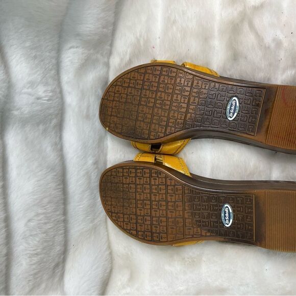 Dr School’s Advanced comfort yellow slide sandals adjustable side buckle… - Picture 8 of 9